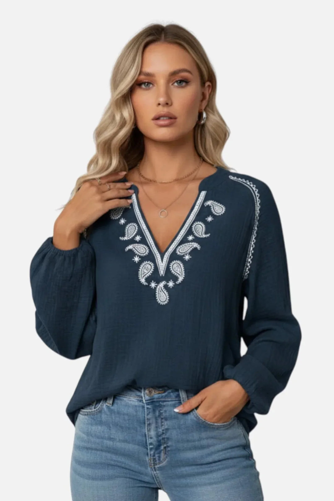 Jela | Blusa ricamata con scollatura a V