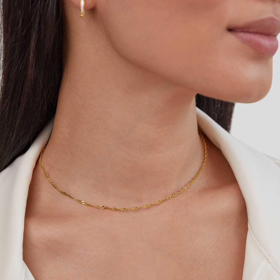 Collana a catena dorata Mila con dettaglio intrecciato