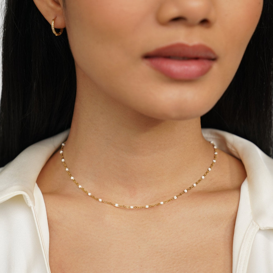 Collana decorativa Mila in bianco