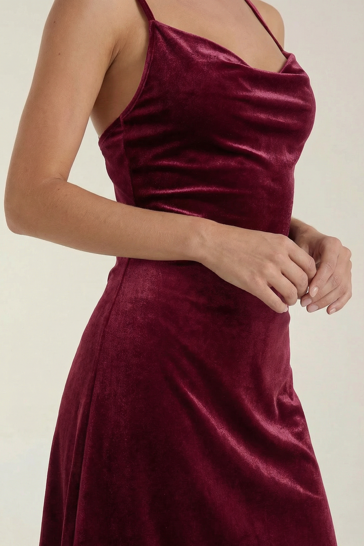 Radmila | Mini abito con spalline sottili