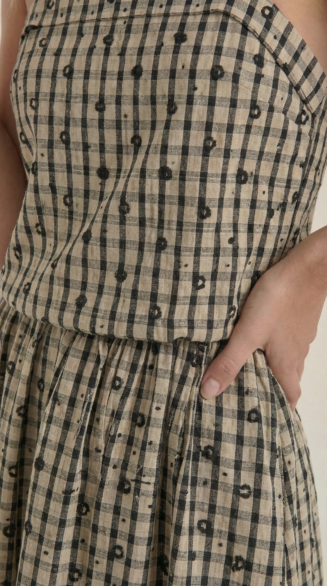 Branislava | Abito midi a quadri con scollatura quadrata