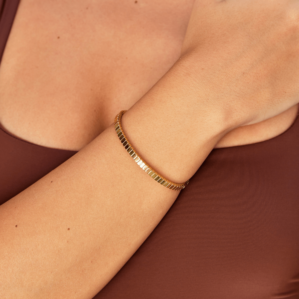 Bracciale rigido dorato Tara